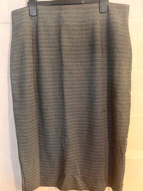 Worthington Black and White Tweed Pencil Skirt